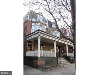 918 S 49th St, Philadelphia, PA 19143