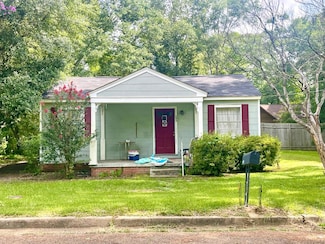809 Robertson St, Brookhaven, MS 39601