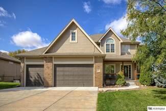 12426 S 79th Ave, Papillion, NE 68046