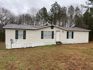 519 Joe Dillon Rd, Michie, TN 38357