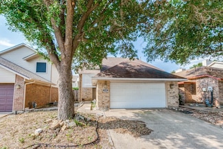 2608 Zodiac Dr, Garland, TX 75044