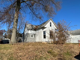 512 E Blaine St, Brazil, IN 47834