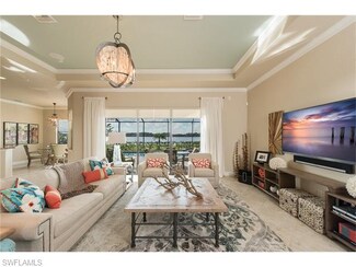 10050 Biscayne Bay Ln, Naples, FL 34120