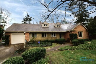 2731 Densmore Dr, Toledo, OH 43606