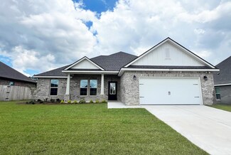 4647 Jayhawk Dr, Crestview, FL 32539