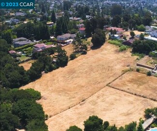 4738 Proctor Rd, Castro Valley, CA 94546