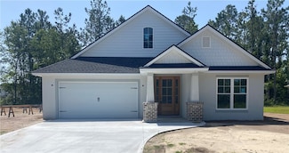 409 Country Walk Cir, Brunswick, GA 31525
