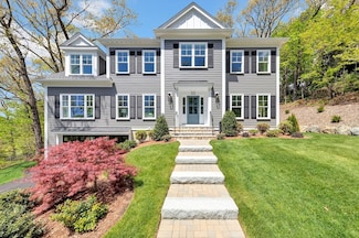 32 Brookside Ave, Lexington, MA 02421