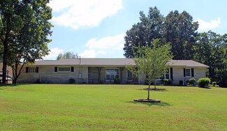 156 Mcgraw Cir, Anderson, AL 35610