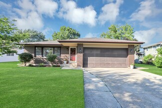 968 Hyacynth Ln, Bartlett, IL 60103
