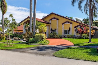 7720 SW 176th St, Palmetto Bay, FL 33157