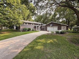 619 N 10th St, Montevideo, MN 56265