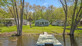 3035 S Wolf Dr, Pleasant Lake, IN 46779
