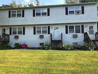 93 Caesar Dr Unit 95, Bristol, CT 06010