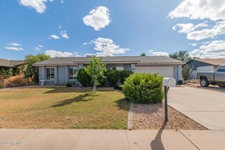 945 W La Jolla Dr, Tempe, AZ 85282