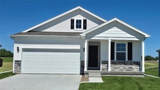 2575 SE Creekhill Way, West Des Moines, IA 50061