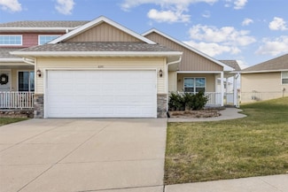 6341 Muirfield Dr SW, Cedar Rapids, IA 52404