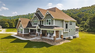 318 Emma Ln, Mineral Wells, WV 26150
