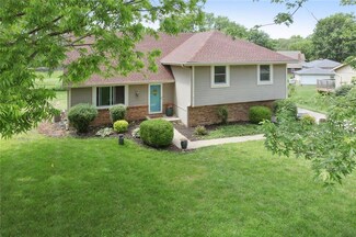 5200 Longview Rd, Shawnee, KS 66218