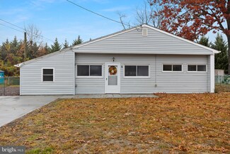 9 Crescent Dr, Browns Mills, NJ 08015