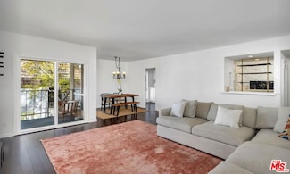 5845 Doverwood Dr Unit 302, Culver City, CA 90230