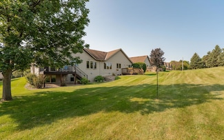 1139 Essex Pkwy NW, Rochester, MN 55901