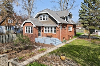 3162 S 55th St, Milwaukee, WI 53219