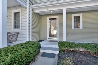 14 Logans Run Unit 14, Kennebunk, ME 04043