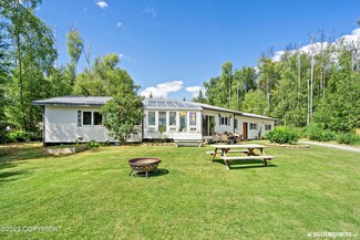 3420 N Meadow Lakes Dr, Wasilla, AK 99623