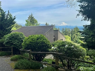 5213 Monta Vista Dr E, Edgewood, WA 98372