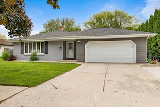 1912 Richmond Ave, Manitowoc, WI 54220