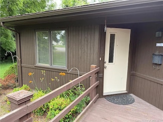 310 Paradise Ave, Sellersburg, IN 47172
