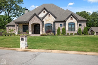 2059 Sloan Lake Dr, Jonesboro, AR 72404