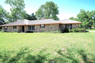 3342 Farm Road 2820, Sumner, TX 75486