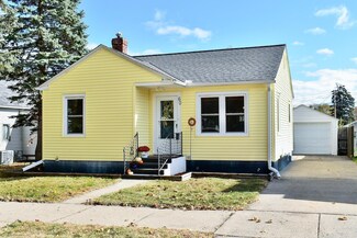 60 Lenox St, Winona, MN 55987