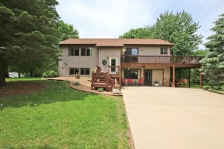20897 Kale Dr, Silver Lake, MN 55381