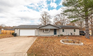 23730 Taffy Ln, Saint Robert, MO 65584