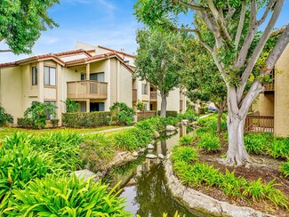 4861 Lago Dr Unit 100, Huntington Beach, CA 92649
