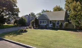 108 Foster Blvd, Babylon, NY 11702