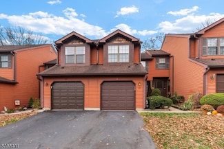 61 Bayberry Dr, Somerset, NJ 08873