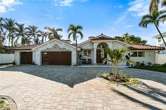 5203 Starfish Ave, Naples, FL 34103