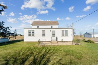 6235 E Cedar Wapsi Rd Unit 6239, Dunkerton, IA 50626