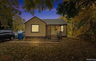 5315 Edgewood St, Dearborn Heights, MI 48125
