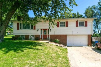 504 Bush St, Reynolds, IL 61279