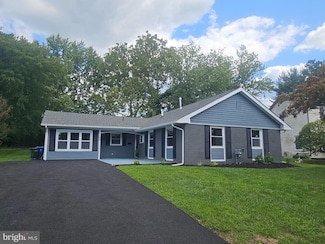 40 Botany Cir, Willingboro, NJ 08046