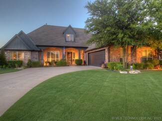 1204 W Ulysses St, Broken Arrow, OK 74012