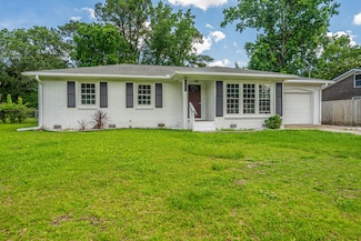 1917 Piper Dr, Charleston, SC 29407