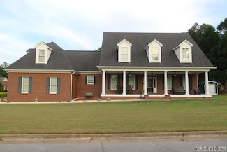 216 Downs Brook Dr, Roanoke Rapids, NC 27870