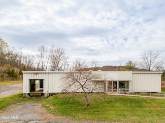 309 Power Ave, Hudson, NY 12534