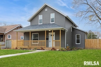 1706 Warren St, Davenport, IA 52804